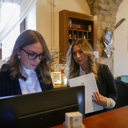 Tenute Del Gheppio Dugenta Bagian luar foto