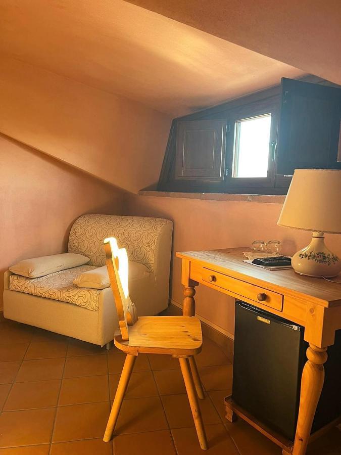Tenute Del Gheppio Dugenta Bagian luar foto