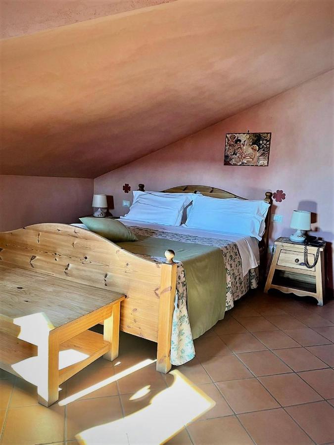 Tenute Del Gheppio Dugenta Bagian luar foto